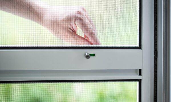 Verriegelung für Insektenschutz Pendeltür Neher